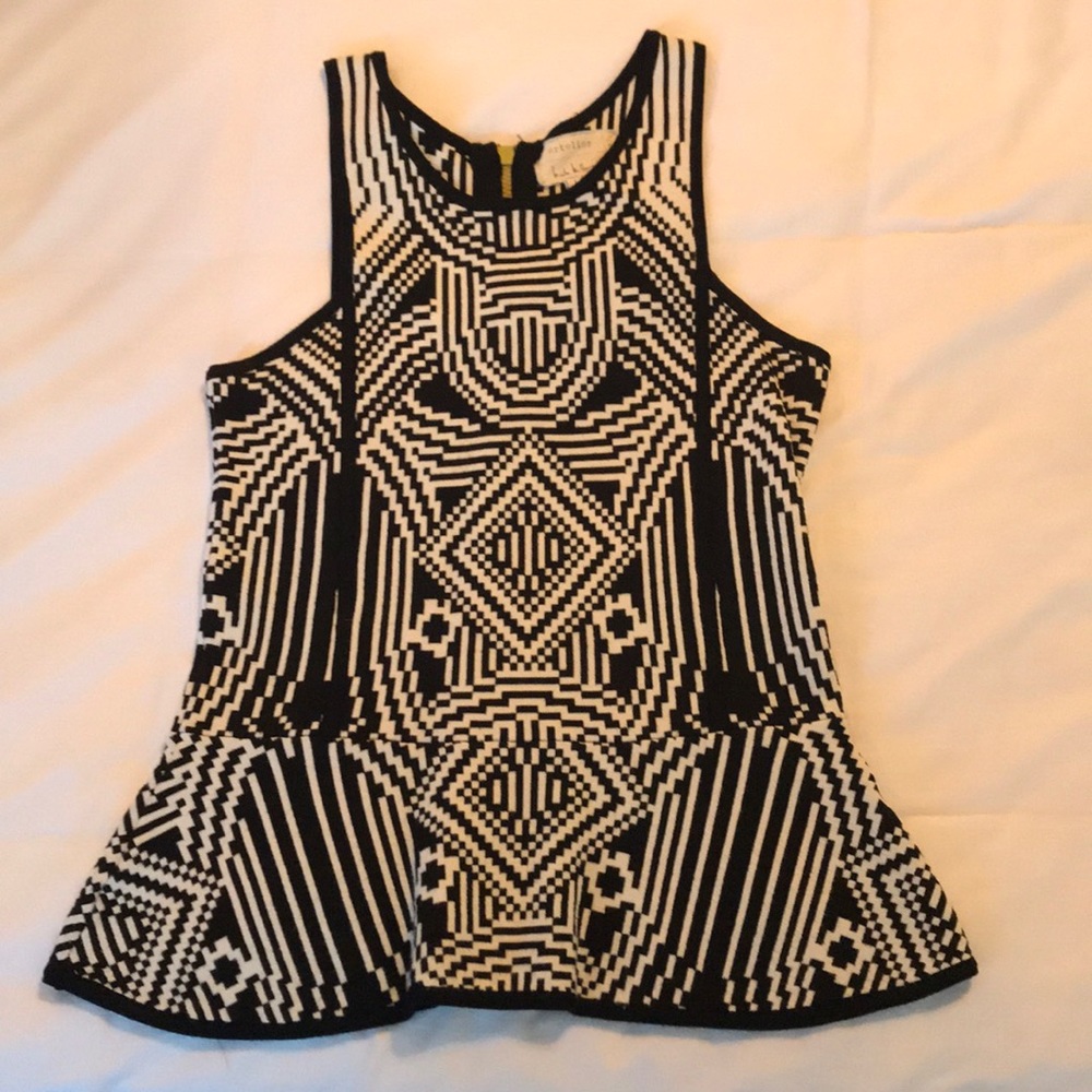 Nicole Miller Peplum sweater top w/ zipper size M